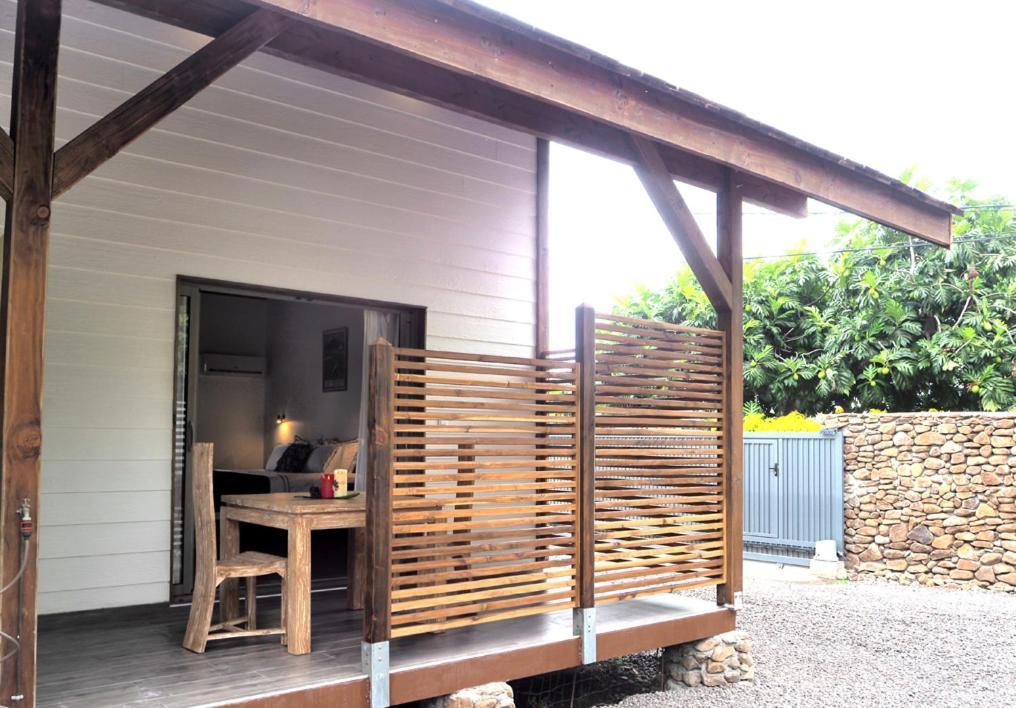 Fare Noanoa Hotel Paea ภายนอก รูปภาพ
